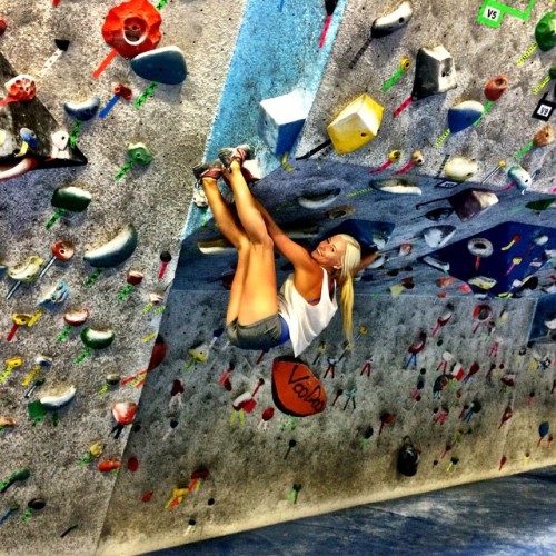 www.boulderingonline.pl Rock climbing and bouldering pictures and news sierrablaircoyle: Back at my old stomping grounds ??...