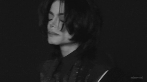 http://66.media.tumblr.com/057b3cc8ed7dca27e06623340c4aee30/tumblr_mtc7cmVBBc1rdzaqro1_500.gif