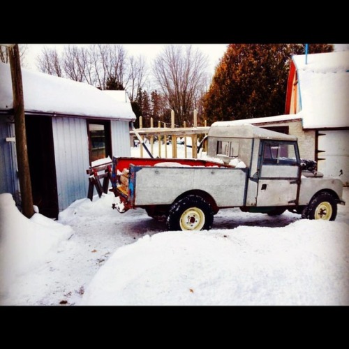 <p>Getting supplies to the shop in a Canadian winter can be challenging at the best of times😥. Owning a 1954 Series 1 Land Rover truck is a must. And no, that isn’t beer loaded in the box😜🍻. <br/>
.<br/>
.<br/>
.<br/>
#nature #welding #welder #richbaker #sculptor #contemporaryart #sculpture #fineart #creative #artgallery #instaart #arte #artistsofinsteagram #contemporary #concept #artcollector #metal #contemporaryartist #artistlife #wilderness #artist #wildlifeartist #art #metalart #canada #winter #landrover <br/>
<a href="https://www.instagram.com/p/BuB7cjRg5zr/?utm_source=ig_tumblr_share&igshid=kyutsxuc4zfv">https://www.instagram.com/p/BuB7cjRg5zr/?utm_source=ig_tumblr_share&igshid=kyutsxuc4zfv</a></p>