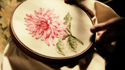 http://66.media.tumblr.com/09551139b803666305ec4e63dc2c4e8e/tumblr_o0zdtbnFwb1sgla6so2_250.gif