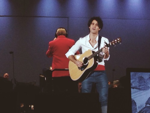 Topics tagged under hollywoodfishbowl on Darren Criss Fan Community Tumblr_o8afq6xV0g1s3gkvjo2_500