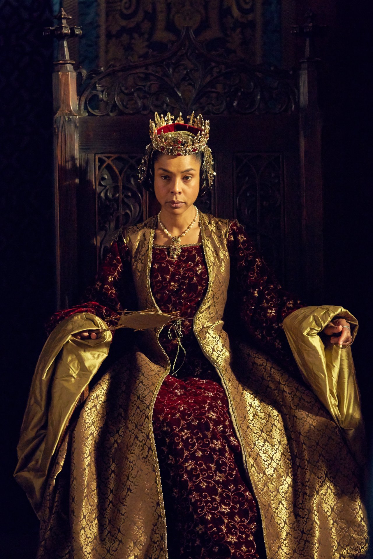 medievalpoc:
“ Sophie Okonedo in The Hollow Crown [images via]
Apparently I should be checking out this miniseries adaptation of Shakespeare’s history plays, immediate-style.
”