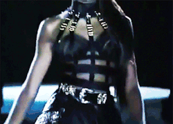 givenchyvevo:
“Naomi Campbell @ Gianni Versace Fall/Winter 1992
”