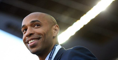 <p><b>Thierry Henry</b> believes Arsenal would have won Premier League title within last five years without their injury woes.</p><p>Arsenal legend Thierry Henry believes his former side’s bid to become Premier League champions has been scuppered by injuries.</p><p><a href="http://www.thegunners247.uk/index.php" target="_blank">The Gunners</a>, who entertain Swansea on Monday, haven’t won the title since they went the entire campaign unbeaten 11 years ago.</p><p>Olivier Giroud, Mesut Ozil, Aaron Ramsey, Theo Walcott, captain Mikel Arteta and Jack Wilshere are among a number of key players who have missed large chunks of this season.</p><p><b><a href="http://www.thegunners247.uk/thierry-henry-3.php" target="_blank">Full Story</a></b></p>