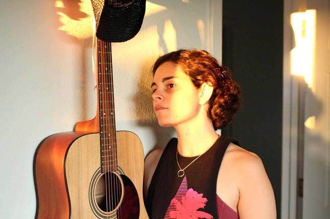 <p>🌞 sunset on my guitar face 🌞</p>