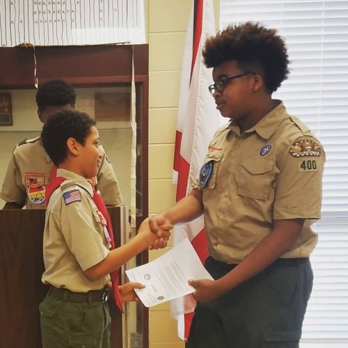 <p>Our Senior Patrol Leader presents a scout with a response letter received from @dougjonesforsenate!</p>
<p>We thank Senator Jones for his support of our troop in promoting good citizenship among our Scouts!<br/>
<a href="https://www.instagram.com/p/BsRxQ7QBgMo/?utm_source=ig_tumblr_share&igshid=19uu40abg2ezt">https://www.instagram.com/p/BsRxQ7QBgMo/?utm_source=ig_tumblr_share&igshid=19uu40abg2ezt</a></p>