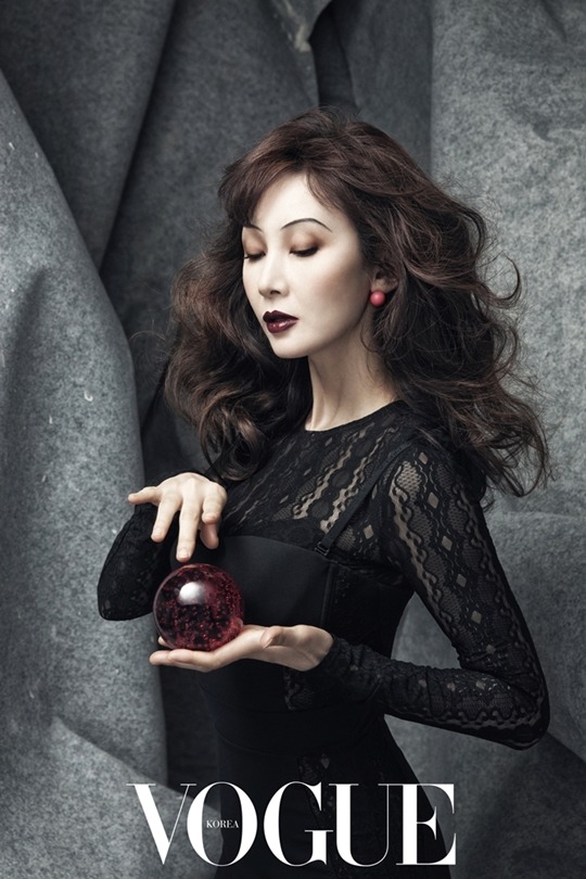 Chae Si Ra 채시라 - Vogue Magazine April Issue ‘15 Pics 01