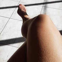 pies-femeninos:          View this post on Instagram        