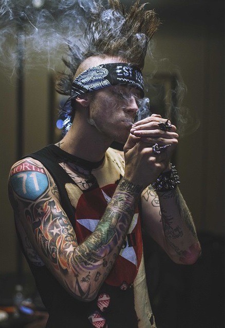 lace the motherfucking up est smoke cigarette lace the motherfucking up est smoke cigarette