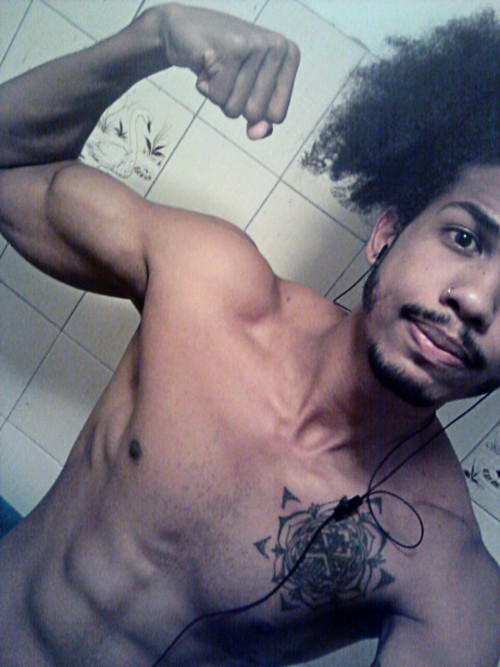 Tumblr o41e8gewoz1si8ovto1 500
