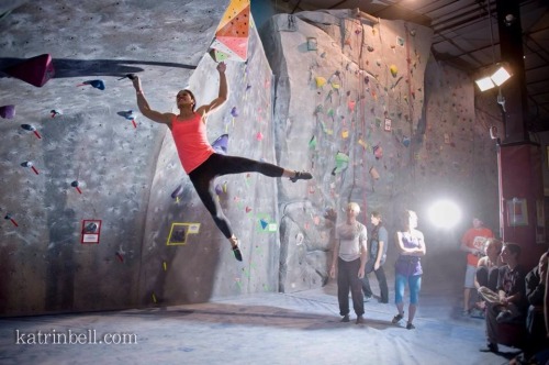 www.boulderingonline.pl Rock climbing and bouldering pictures and news ninawilliams: Some try-hard faces from the Spot Gym’s Highballs...