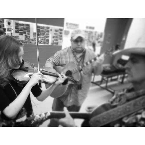 <p>#students #weiser #fiddle #fiddlecontest #proudteacher (at Weiser Fiddle Festival)</p>