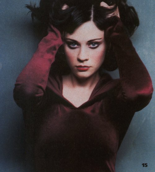 Zooey Deschanel photographed by Cynthia Levine for Movieline, 1999