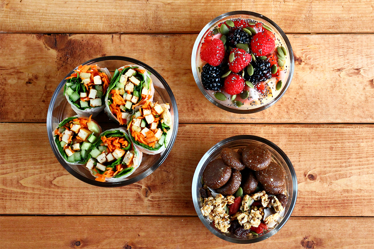 garden-of-vegan:
“ 1.) Veggie tofu rice wraps (carrots, cucumber, green onion, spinach, and sriracha & soy sauce tofu.) 2.) Peach-mango tofu dessert topped with raspberries, blackberries, strawberries, chia seeds and pumpkin seeds. 3.) Energy bites...