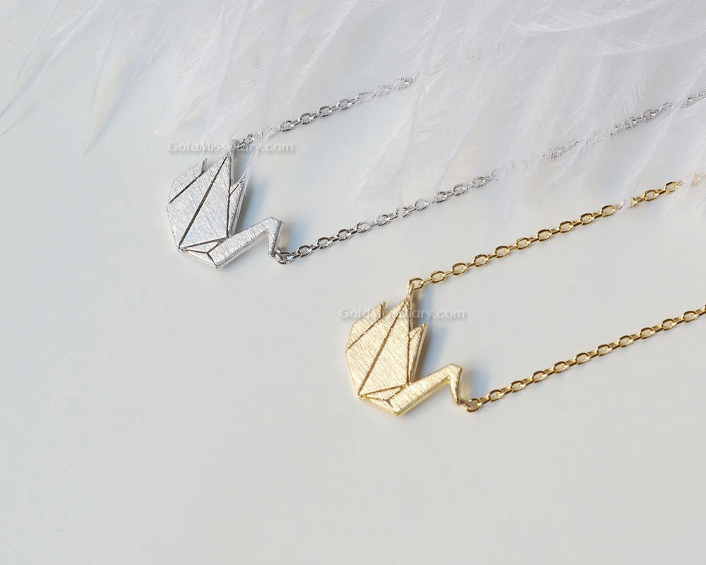 The necklace essay topics