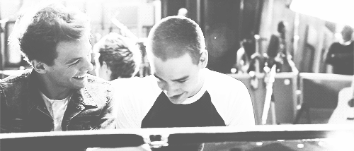 Képtalálat a következőre: „one direction little things gif”