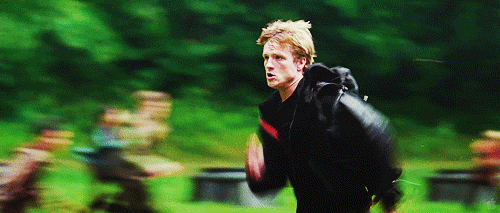 Resultado de imagen de gif run to read tumblr