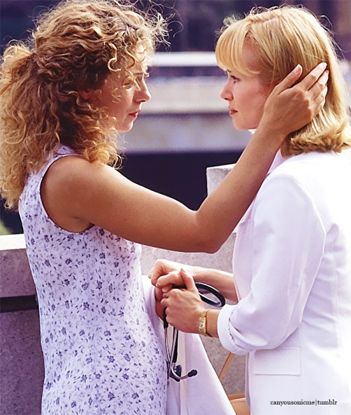 Alex Kingston elizabeth corday Alex Kingston elizabeth corday