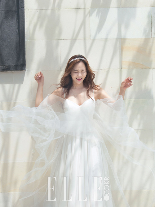 Chae Rim 채림 - Elle Magazine September Issue ‘14 Pics 02