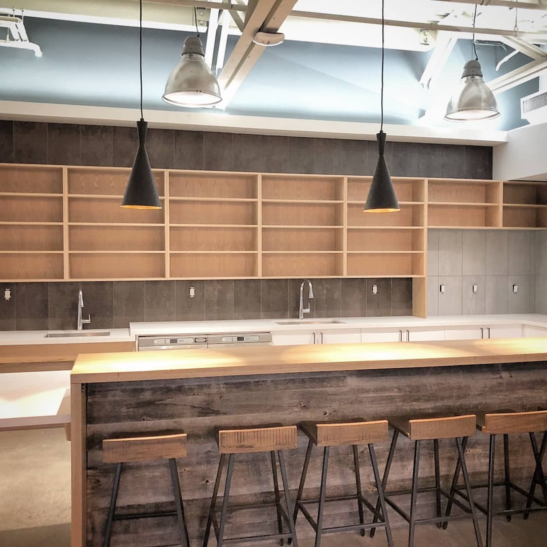 <p>Couple of pics of a modern Toronto office space we were asked to help out on by our friends at Malibu Design. For this project we installed some grey barn board cladding / feature walls and an oak bar top / eating area. Fun project. (at Toronto, Ontario)<br/>
<a href="https://www.instagram.com/p/BsY9xUHhDs7/?utm_source=ig_tumblr_share&igshid=uv953jseesnb">https://www.instagram.com/p/BsY9xUHhDs7/?utm_source=ig_tumblr_share&igshid=uv953jseesnb</a></p>