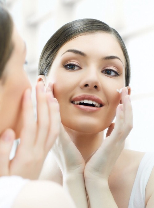 <p>Do you know glycolic acid?</p>
<p>“To forever look as young as we feel” is what everybody wants, unfortunately aging is inevitable! There are a lot of “miracle” products on the market today, but can you be sure they really work? Glycolic acid, more commonly known as AHA, is an active base ingredient proven effective over the years in cosmetic applications. Since the days of antiquity, people of all cultures have been using glycolic acid for its ability to improve the tone and texture of the skin.</p>
<p>Why use it</p>
<p>AHA is classified as an alcohol acid. This family of acids is a naturally occurring substance found in many fruits and plants, particularly sugar cane, beetroot and grape extracts. This is why these acids are sometimes referred to as fruit acids. Thanks to its small molecular size, glycolic acid can penetrate deep into the skin. It rebalances the skin’s water content, leaving it softer, smoother and more radiant. Also, it reduces the appearance of wrinkles, acne and hyperpigmentation.</p>
<p>Works on the skin, inside and out</p>
<p>The effects of glycolic acid on skin are remarkable. This highly active ingredient works on the upper layer of the skin by weakening interlipid bonding of corneocytes. This promotes desquamation (skin peeling) and an overall decrease in stratum corneum thickness. It leaves the underlying layer looking younger, better toned and more radiant. After 3 to 6 weeks of application, you will notice an improvement in the condition and thickness of the skin. This is due to the renewal of keratinocytes and the increased production of molecules that help to strengthen the resistance of the skin. Following a glycolic acid peel treatment, there is an increased vascularization of the dermis. This improves intercellular exchanges, leading to a brighter, rosier and more even complexion. There is also a notable increase in the production of collagen and elastin.</p>
<p>Concentration levels and pH</p>
<p>Acid concentration level plays an important role in the process of skin rejuvenation. Although glycolic acid at weak concentration levels penetrates only as far as the inner layers of the stratum corneum, it benefits both the epidermis and dermis. At higher concentration levels, the acid penetrates deeper in to the skin, producing a more effective exfoliation. The duration of contact with the skin is also very important. For example, a 70% concentration level of glycolic acid, requires a minimum of 5 minutes for the acid to penetrate as far as the dermal-epidermal junction. More than 10 minutes can harm to the skin. The pH level is also a factor; the lower the level, the better the results. Last but not least, one must consider the client’s skin type. A thick oily skin type allows for longer treatment times and higher concentration levels. Upon application, the client feels a warm and slightly tingling sensation. Glycolic acid based products should not be used all year long. They are recommended only when a skin cure is required, and preferably right before bedtime!</p>
<p>Guaranteed effectiveness</p>
<p>Glycolic acid, on its own, can be considered an active cosmetic ingredient, able to treat many skin types. Simply curious or already convinced? Do you want to try it out? To experience a whole new level of skin rejuvenation, find out more about the use of glycolic acid based products. Don’t underestimate the effectiveness of AHA; it provides a complete treatment solution!</p>
<p>Products to discover</p>
<p><a href="http://www.physio-dermastore.com/brands.php#!/Gala-AHA-Night-Cream-50ml/p/13397182/category=3102459" target="_blank">http://www.physio-dermastore.com/brands.php#!/Gala-AHA-Night-Cream-50ml/p/13397182/category=3102459</a></p>
<p>Action de Gala night cream, to be applied each evening. Its concentration levels are 5% glycolic acid and a pH of 3.7. The Acetyl dipeptide-1 content promotes a refreshing, toning feeling, accentuated by the scent of passion fruits and lavender. Guaranteed to revive all skin types.</p>