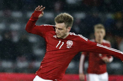 <p><b>Arsenal News:FORMER Arsenal striker Nicklas Bendtner was Denmark’s hero as he netted a hat-trick against the USA in a 3-2 victory.</b></p><p>The former <a href="http://www.thegunners247.uk/">Gunners</a>
frontman, who now plays for German outfit Wolfsburg, netted two goals in
the final 10 minutes to give the European side the win.</p><p>Ex-Sunderland and Hull <a href="http://www.dailystar.co.uk/sport/football/432866/International-round-up-Arsenal-Germany-Denmark#">man</a> Jozy Altidore opened the scoring on 19 minutes, before Bendtner hit back in the 33rd.</p><p>Aron
Johannsson put the USA back ahead on 66 minutes, before Bendtner turned
the game on its head with goals in the 83rd and 90th minutes.</p><p>Elsewhere,
Lukas Podolski, who is on loan at Inter Milan from Arsenal, climbed off
the bench to net a late equalier for Germany in their friendly clash
with Australia.</p><p>Borussia Dortmund’s Marco Reus gave the World Cup
winners the lead on 17 minutes, before James Troisi equalised for the
Socceroos five minutes before half time.</p><p>Five minutes after the break they took a shock lead, when Crystal Palace skipper Mile Jedinak curled home a free-kick.</p><p>However, Australian dreams were shattered when Podolski converted from close range to level the <a href="http://www.dailystar.co.uk/sport/football/432866/International-round-up-Arsenal-Germany-Denmark#">scores</a> at 2-2 following good work from ex-Chelsea man Andre Schurrle.</p><p>Young Manchester United defender Paddy McNair made his <a href="http://www.dailystar.co.uk/sport/football/432866/International-round-up-Arsenal-Germany-Denmark#">international</a> debut for Northern Ireland.</p><p>He
was unable to inspire his country to victory, with Ipswich defender
Christophe Berra heading home an 85th minute winner for Scotland at
Hampden Park.</p>