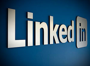 LinkedIn agora permite que os usuários marquem outros nos posts e comentários  