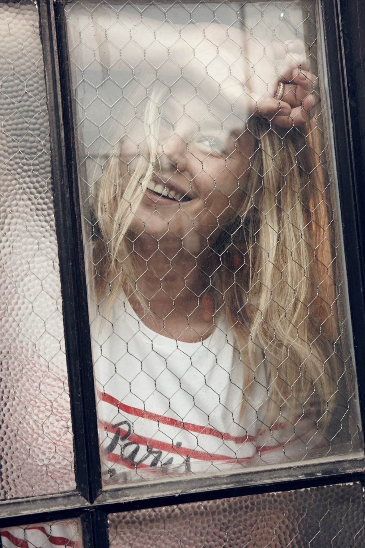 girlythrills:

Camille Rowe, Sezane x Madewell
