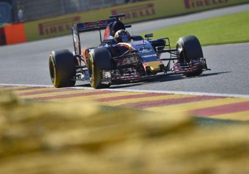 Verstappen davanti a Ricciardo, quarto Vettel