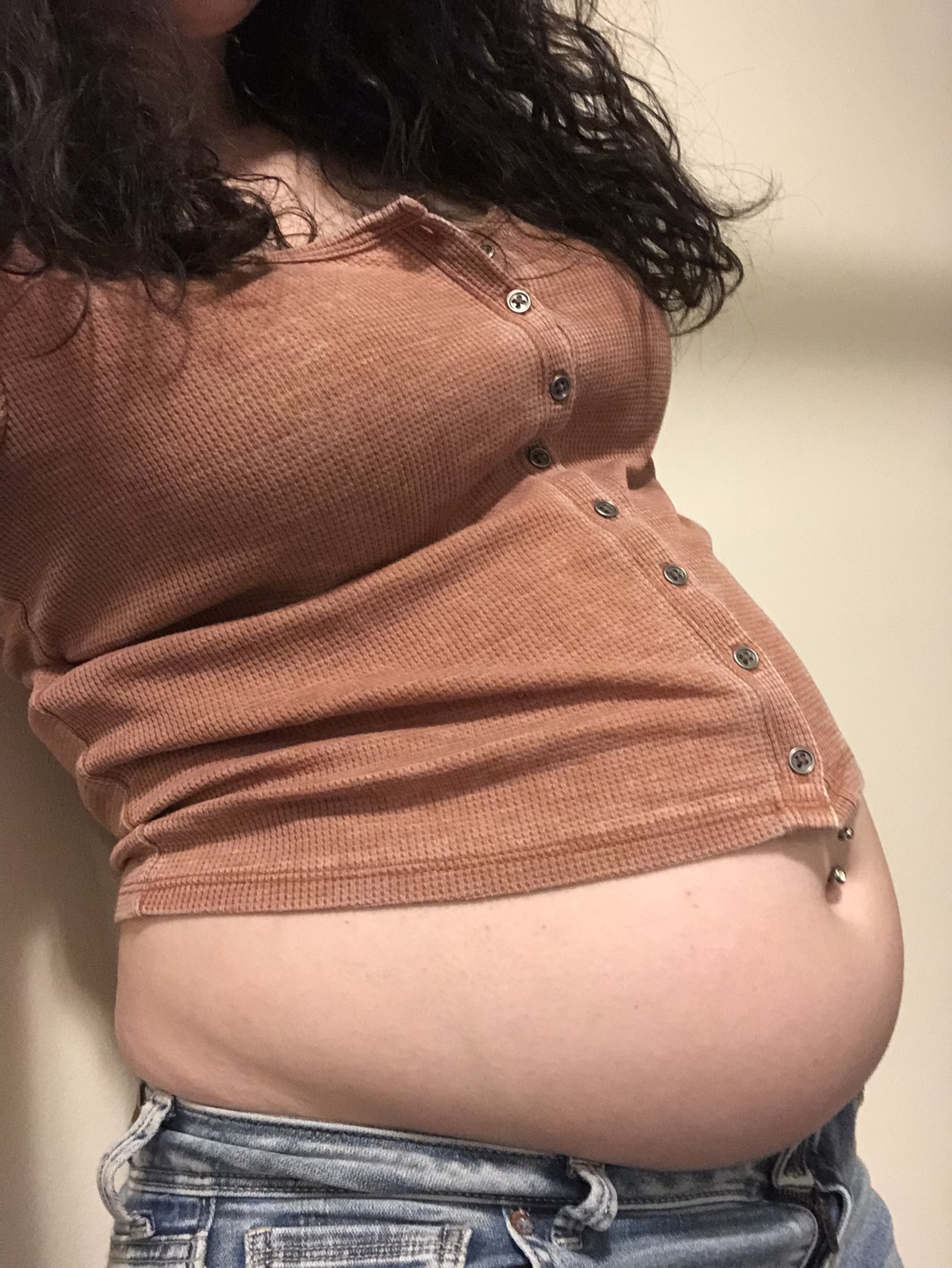 Belly stuffing tight clothes