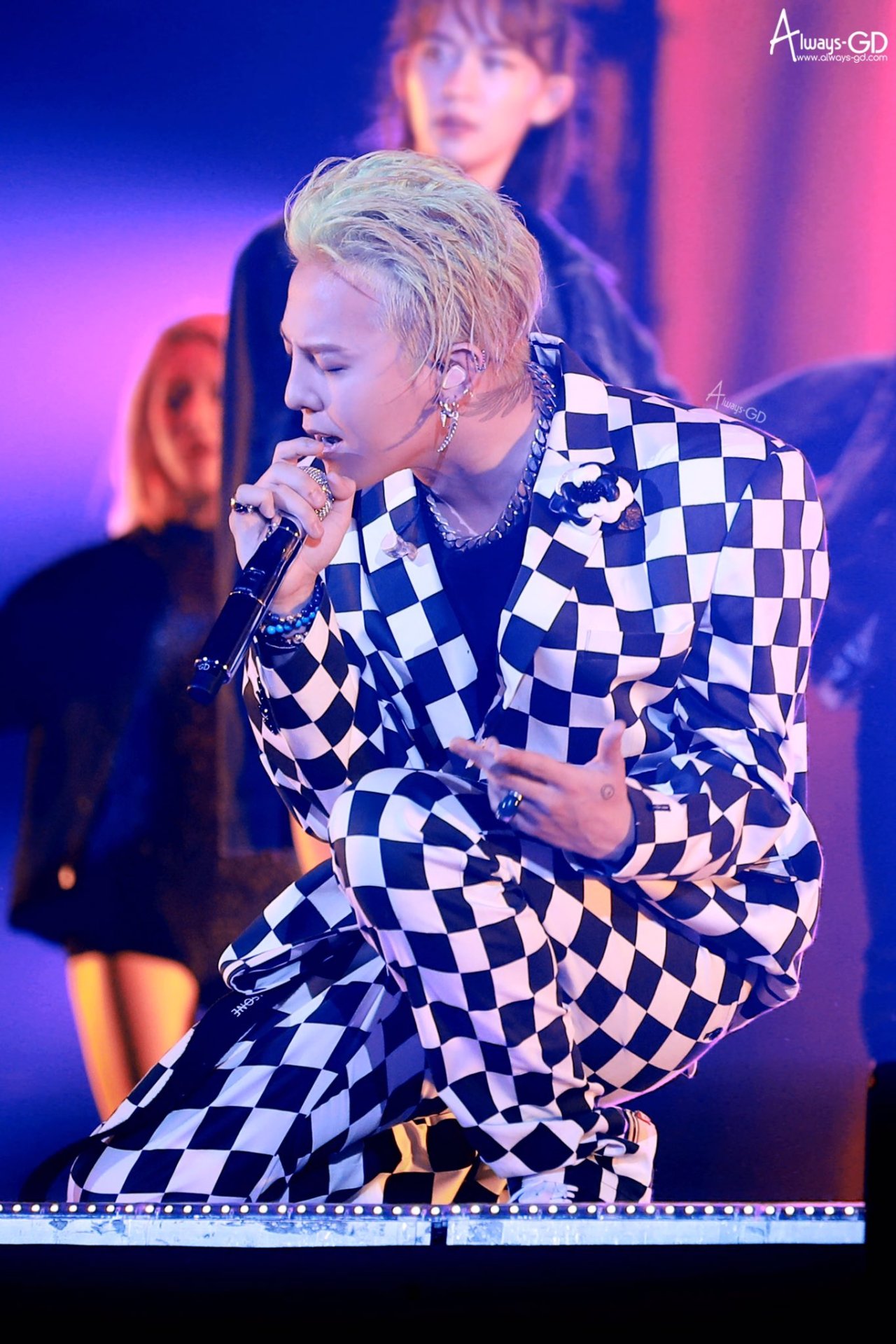 BIGBANG G-DRAGON フォト BIGBANG | G-DRAGON 🛐💜 #bigbang #gdragon #kwonjiyong