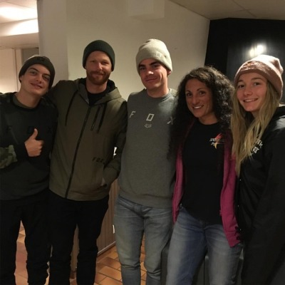 <p>Nice meeting you! Impressed by your riding! Rock on👊🏻 @tahneeseagrave @loicbruni29 @lorisvergier @peferry <br/>
<a href="https://www.instagram.com/p/BouZvKEBs8I/?utm_source=ig_tumblr_share&igshid=192kah7xv892t">https://www.instagram.com/p/BouZvKEBs8I/?utm_source=ig_tumblr_share&igshid=192kah7xv892t</a></p>