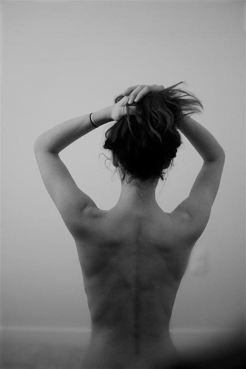 girls naked back girls naked back