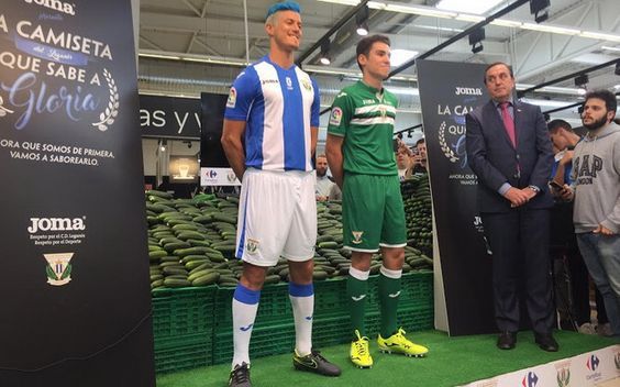 Ceci est le nouveau Maillot de foot CD Leganés Domicile pour la saison 2016/2017;
Une Maillot CD Leganés 2016 2017 qui nous permet de se déplacer librement, qui nous maintient actif et qui nous aidera à donner le meilleur de tous les jeux;
La nouveau...