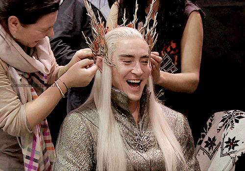 http://66.media.tumblr.com/7b95aa8d5b537b500ae7a21a6e22dda7/tumblr_ngohaeFeCj1t6ngbpo1_r1_500.gif