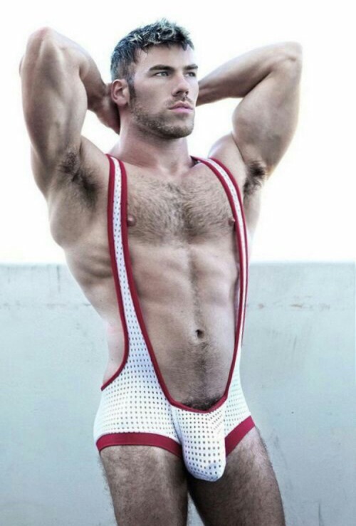 tripnight:A journey of a thousand miles must begin with a... - Bonjour Messieurs
