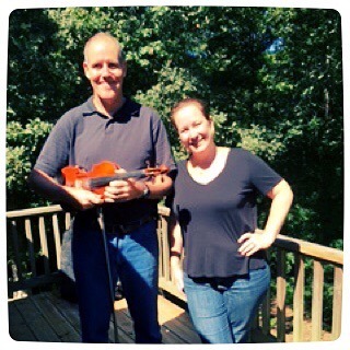 <p>One of my favorite things about #fiddlestarcamp is getting to hang with my favorite students in real life. Yeah, I have favorites. You know you do too. Here’s one now! #ronron #fiddle #students (at Fiddlestar)</p>