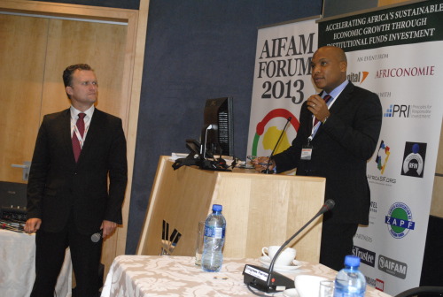<p>With @GEPF_SA investment officer @john_oliphant at 2013 Africa Investment Funds and Asset Management Forum @ JSE</p>