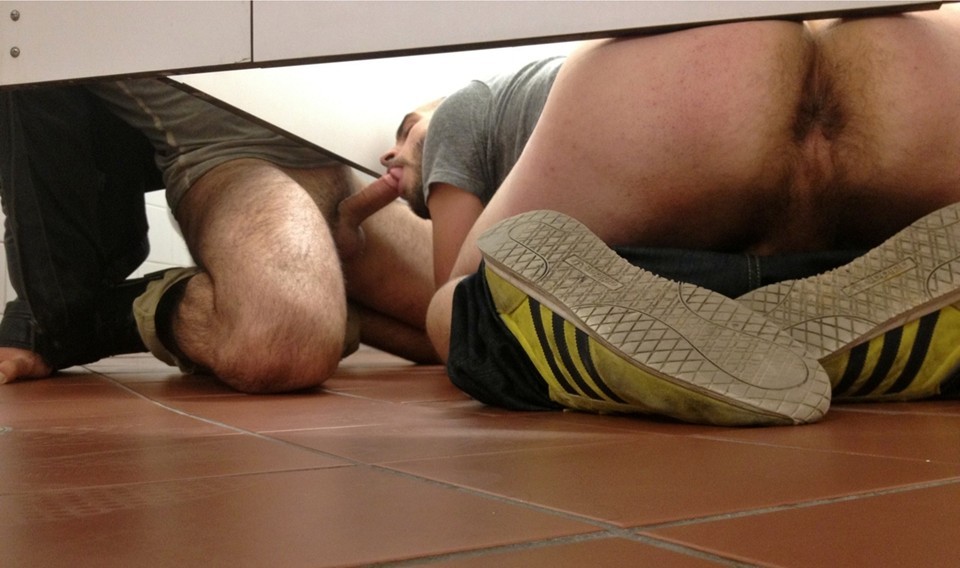 Gay Poppen Toilette Kuessen