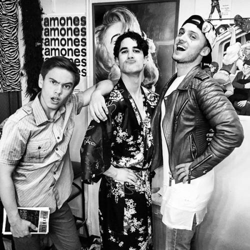 Topics tagged under darencriss on Darren Criss Fan Community Tumblr_nq7n2m0pTo1r4gxc3o1_500