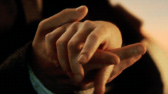 http://66.media.tumblr.com/8f6fb65e28f5af807abe086c6eeecab9/tumblr_ny3pyqZgHg1sgla6so9_r2_250.gif