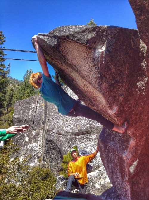 www.boulderingonline.pl Rock climbing and bouldering pictures and news Flann crushing Manzanita Rush, V6
