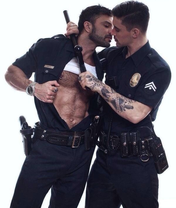 gay guys dating