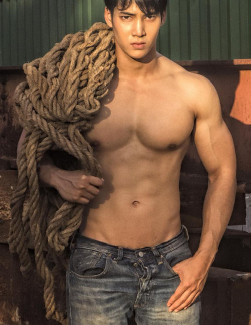 Rugged Sexy-Hunk snapshot