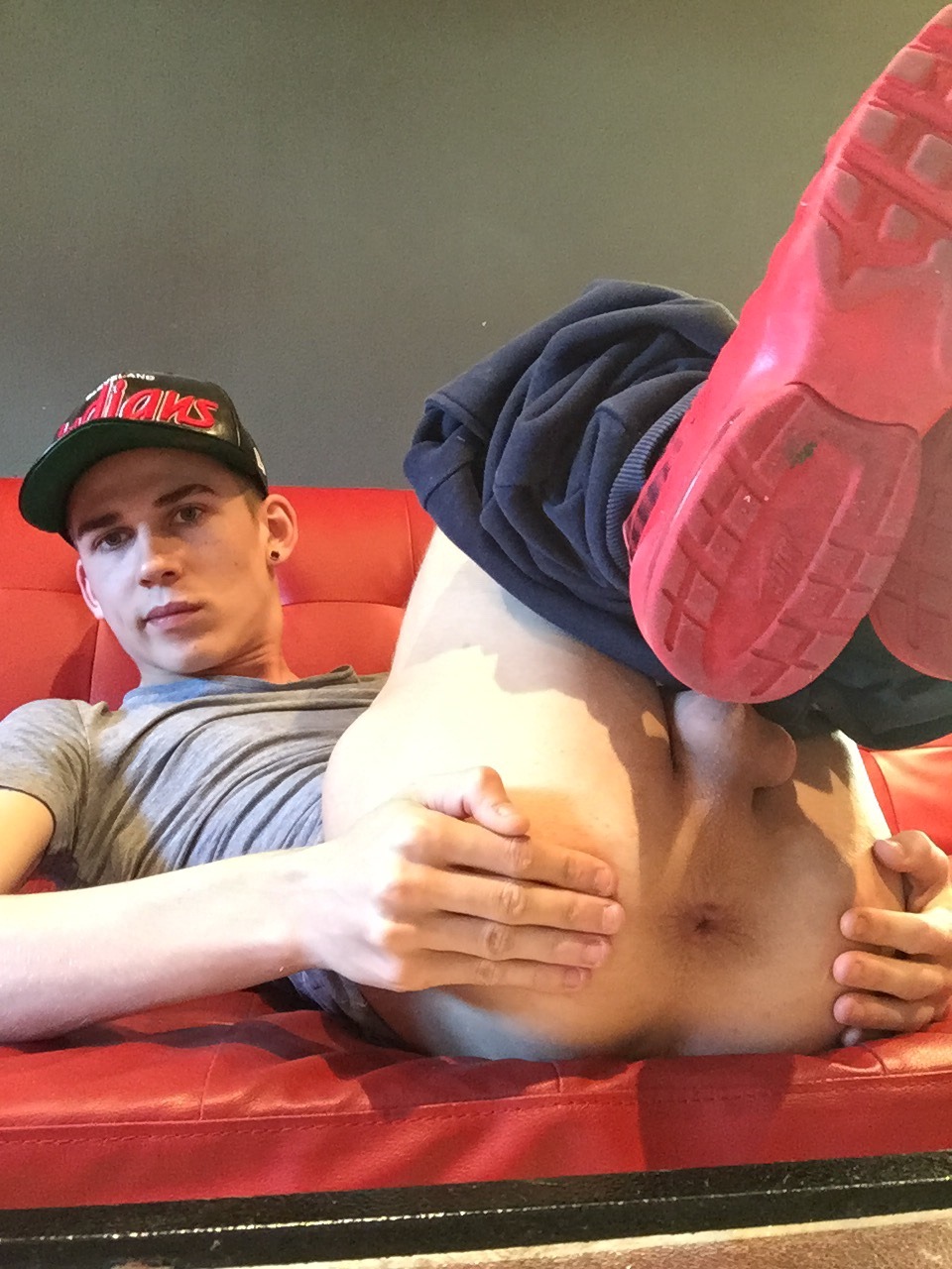 chat rooms gay,gay marriage facts,gay scene