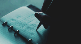 http://66.media.tumblr.com/acccfc111fdad6ba4023f2ec6dc17d70/tumblr_ny6m7idpJ81qek1oqo1_400.gif