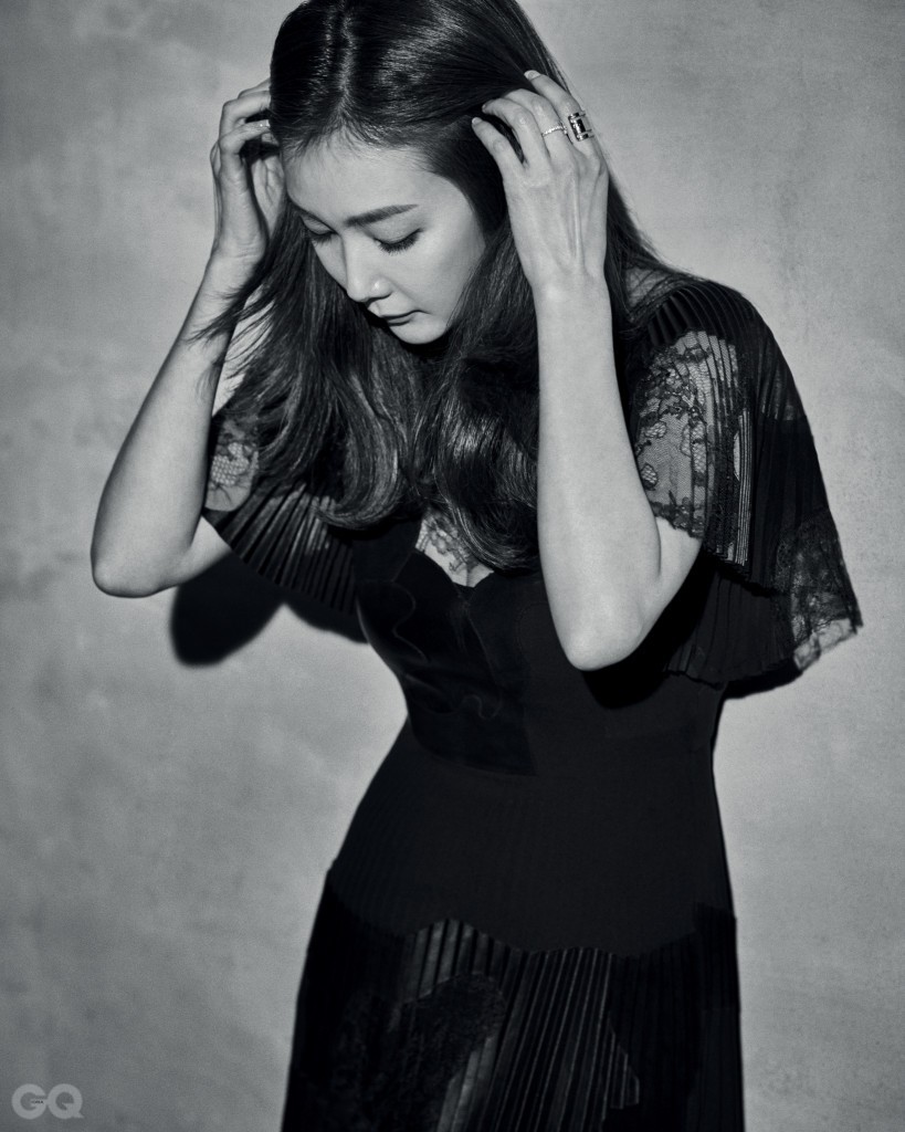 Choi Ji Woo 최지우 - GQ Magazine February Issue ‘16 Photos 3