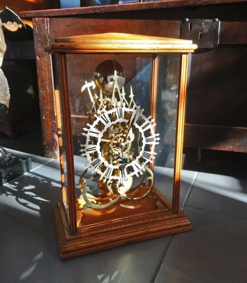 <p>#Nice #fusee #skeleton #clock @eclectic.shop.co.uk #Hove #antiques #Brighton #horology #timepiece #decorativeantiques #georgian #trunk #antiquesshop #vintageshop #marvelous (at Eclectic Antiques & Vintage)<br/>
<a href="https://www.instagram.com/p/BpaJnx8jtYs/?utm_source=ig_tumblr_share&igshid=1nz23dmdpmt7c">https://www.instagram.com/p/BpaJnx8jtYs/?utm_source=ig_tumblr_share&igshid=1nz23dmdpmt7c</a></p>