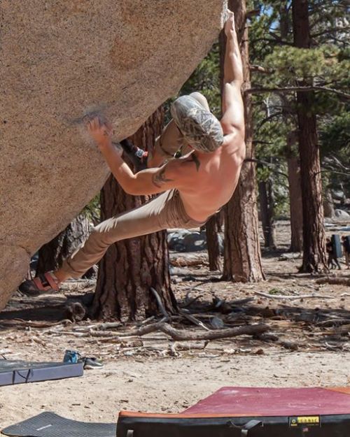 www.boulderingonline.pl Rock climbing and bouldering pictures and news http://instagram.com/kenneth.haley