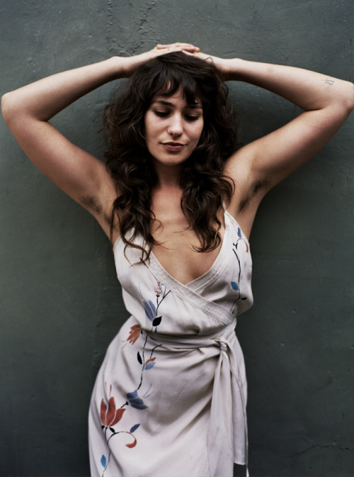 irina-irina-irina:Lola Kirke - Bonjour Mesdames